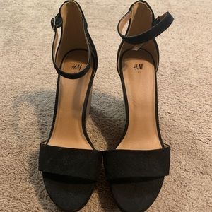 H&M Black Wedges